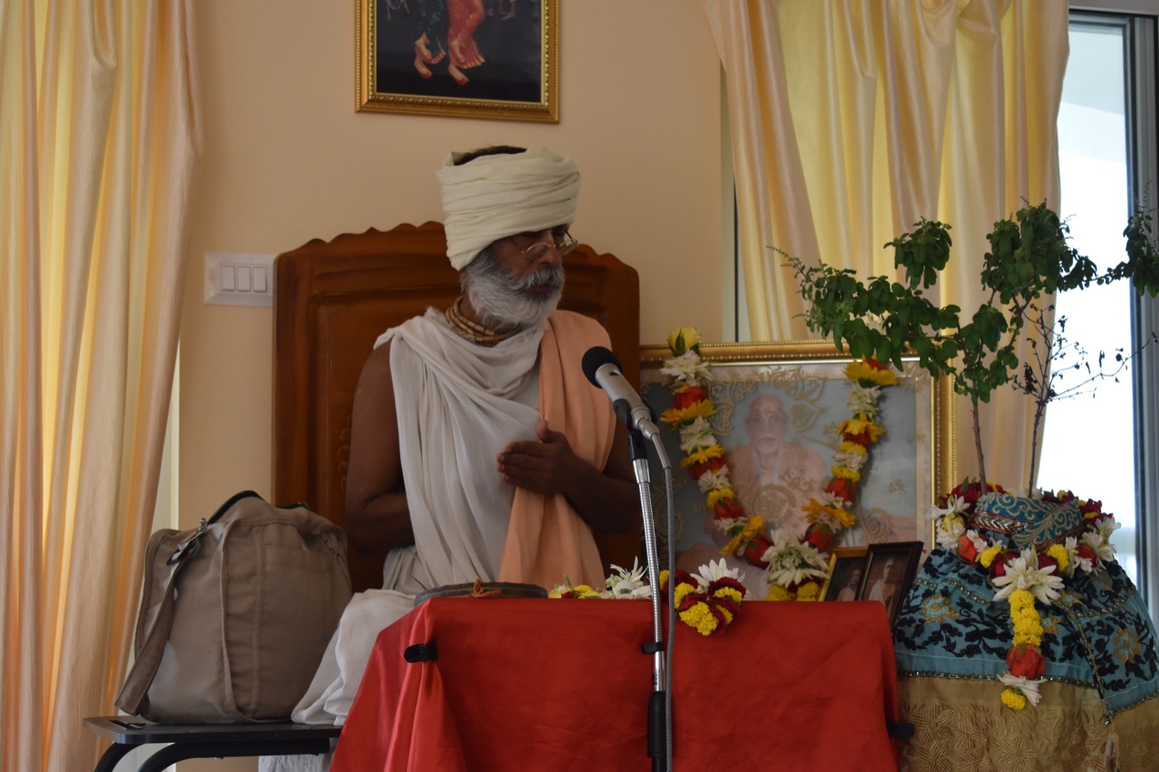 How to reconcile our heart with our Guru-varga! One such example given below!