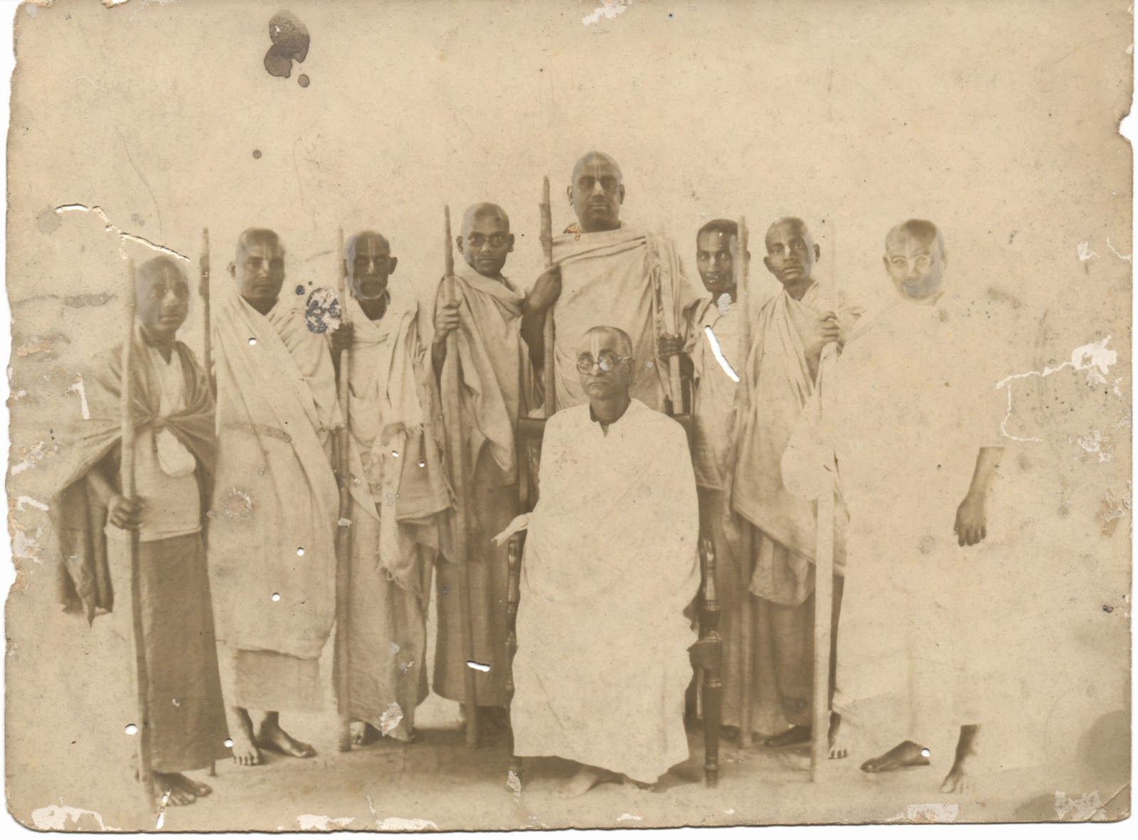 Prabhupada & sannyasis – including Swami Bon Maharaj